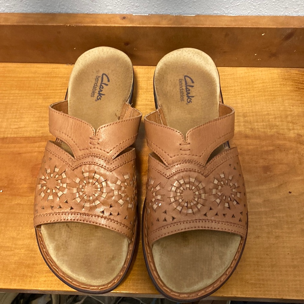 Clarks bendable slip on sandals